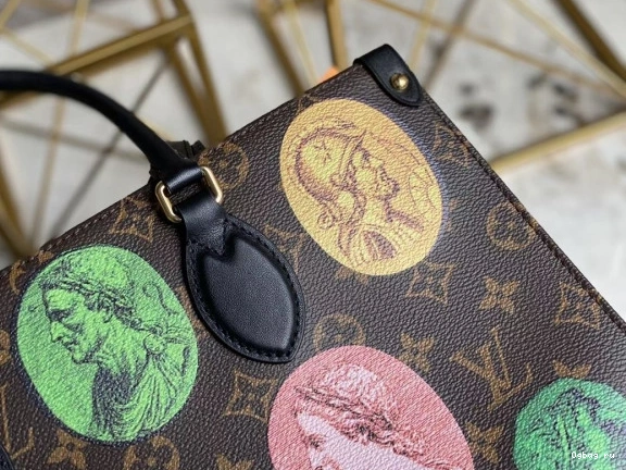 MM LOUIS ONTHEGO VUITTON 0713